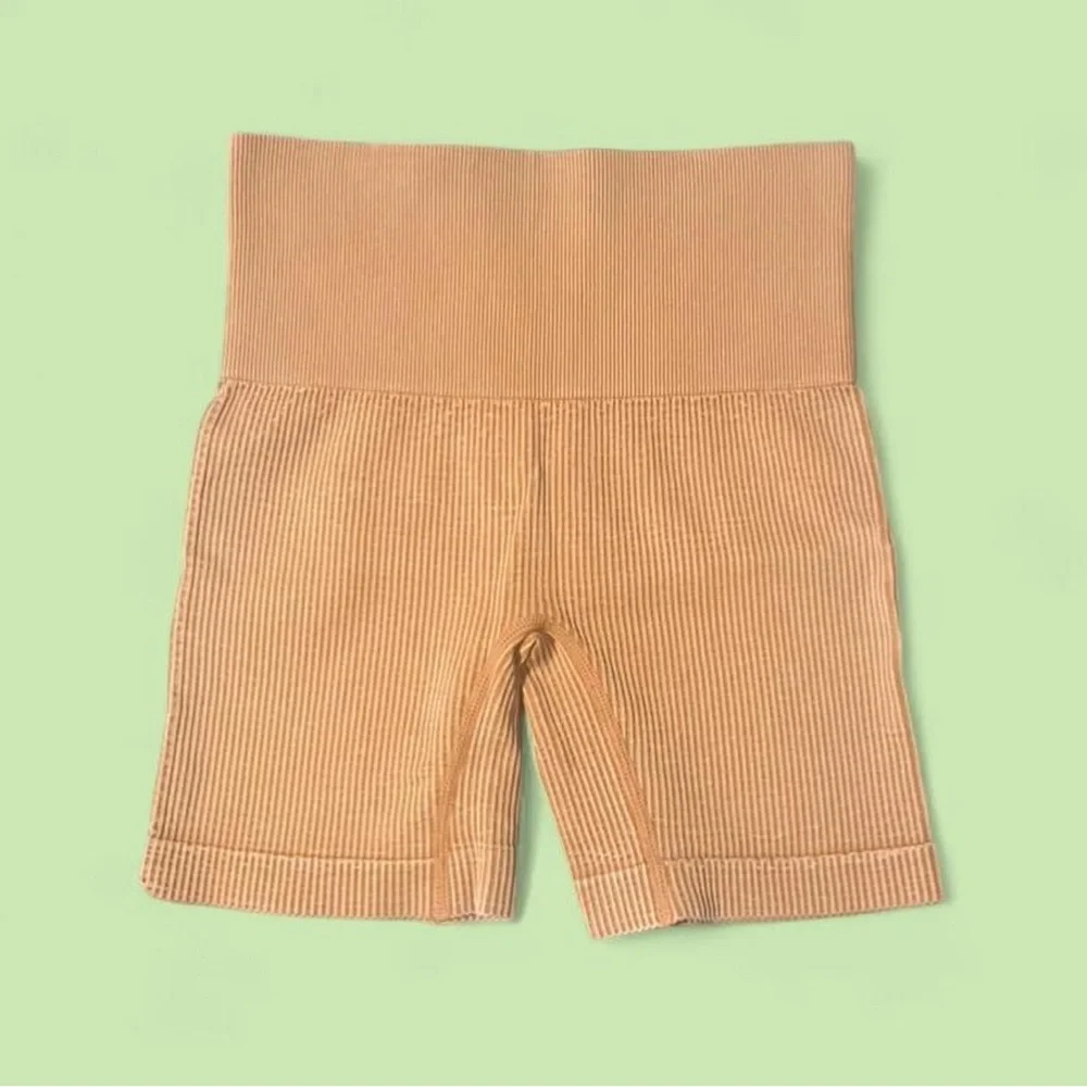 🔶 Colsie Ribbed Biker Shorts~Women’s X-S~Tannish Orange Color~High-Rise - Picture 2 of 6